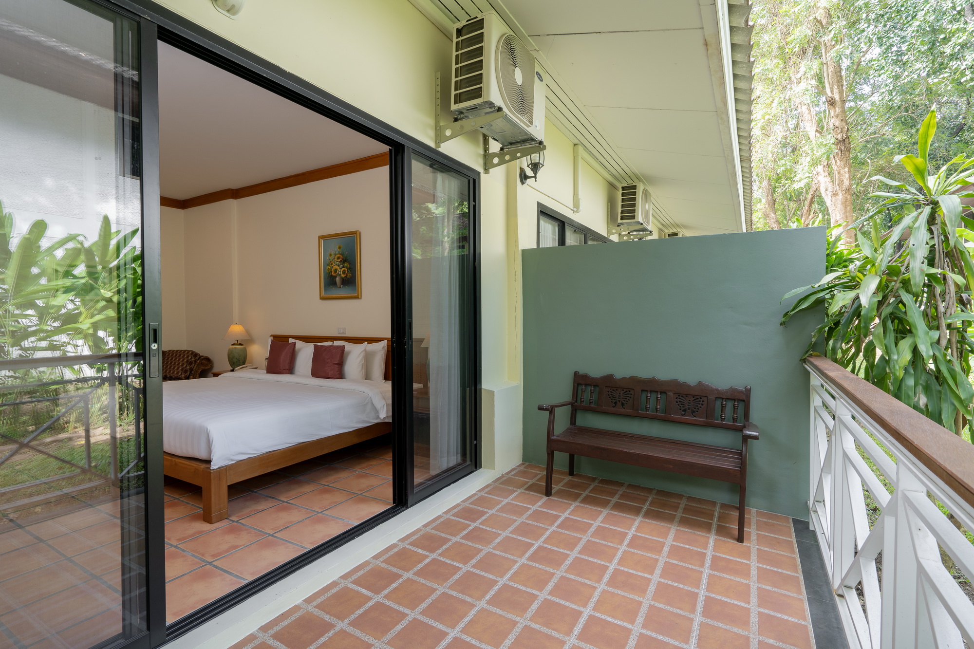 Garden Deluxe Quad
